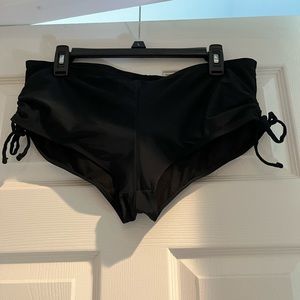 Mid Waisted Bikini Bottoms